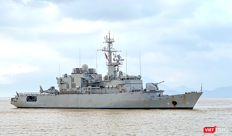 vt_tau hai quan phap 4.png