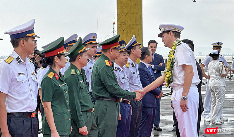 vt_tau hai quan phap 8.png