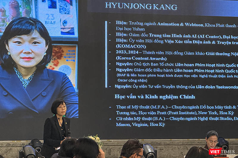 GS Kang Hyun-jong, Trưởng khoa Nhân vật và Hoạt hình, Đại học Yuhan (Hàn Quốc) hiến kế cho Đà Nẵng trong tiến trình phát triển công nghiệp văn hoá.