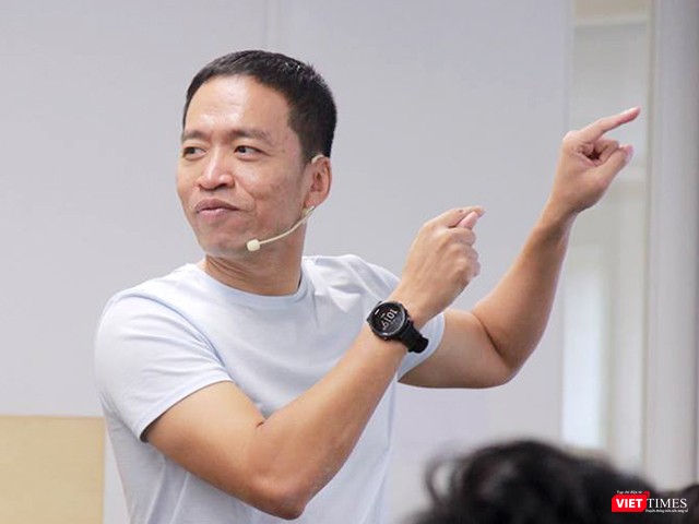 Giảm lỗ từ công ty liên kết, VNG báo lãi ròng đạt 154,3 tỷ đồng quý I/2019, tăng 20,5% so với cùng kỳ ảnh 2 Lê Hồng Minh: Từ chàng trai nghiện game đến CEO “kỳ lân” tỉ USD