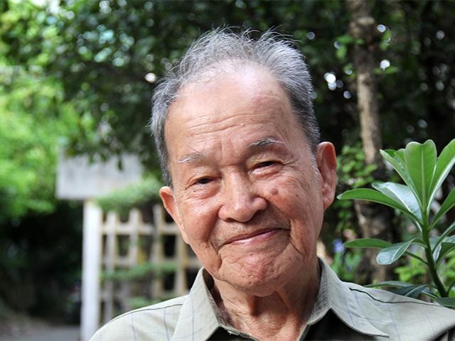 Đại tá, AHLLVTND Nguyễn Văn Tàu (bí danh Tư Cang) là Cụm trưởng Cụm H.63, rồi là Chính ủy cánh Bắc của Lữ đoàn 316. Ông Tư Cang là chỉ huy trực tiếp của thiếu tướng tình báo Phạm Xuân Ẩn. Ảnh: GVT. Đại tá, AHLLVTND Nguyễn Văn Tàu (bí danh Tư Cang) là Cụm trưởng Cụm H.63, rồi là Chính ủy cánh Bắc của Lữ đoàn 316. Ông Tư Cang là chỉ huy trực tiếp của thiếu tướng tình báo Phạm Xuân Ẩn. Ảnh: GVT.