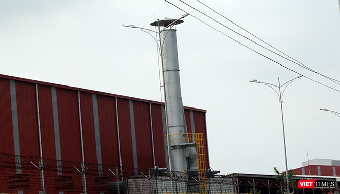 Đây là hình ảnh của một ống khói khác của công ty nhôm Toàn cầu tại Khu công nghiệp Mỹ Xuân B1 - Conac.