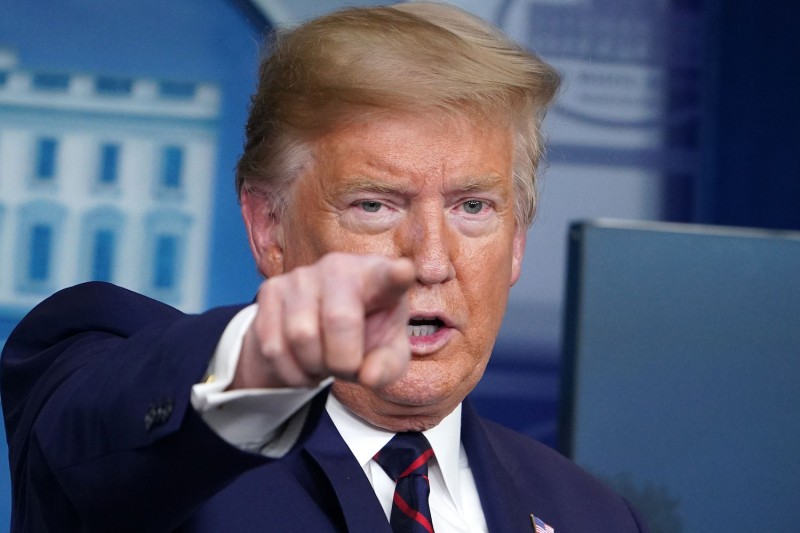 Tổng thống Donald Trump và báo giới Mỹ đang có cuộc khẩu chiến gay gắt xoay quanh các nỗ lực chống Covid-19 của chính quyền ông (Ảnh: Internet) Tổng thống Donald Trump và báo giới Mỹ đang có cuộc khẩu chiến gay gắt xoay quanh các nỗ lực chống Covid-19 của chính quyền ông.