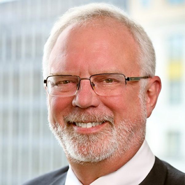 Ông David Shear, cựu trợ lý Bộ trưởng Quốc phòng, nguyên Đại sứ Hoa Kỳ tại Việt Nam.