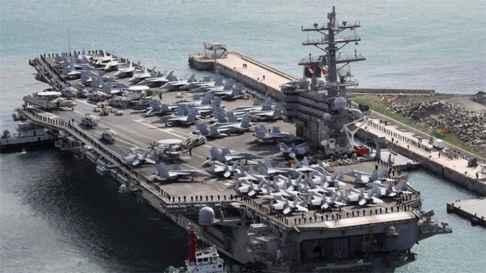 Mỹ điều tàu sân bay USS Ronald Reagan vào tuần tra tự do hàng hải tại Biển Đông (Ảnh: US Navy) Mỹ điều tàu sân bay USS Ronald Reagan vào tuần tra tự do hàng hải tại Biển Đông (Ảnh: US Navy)