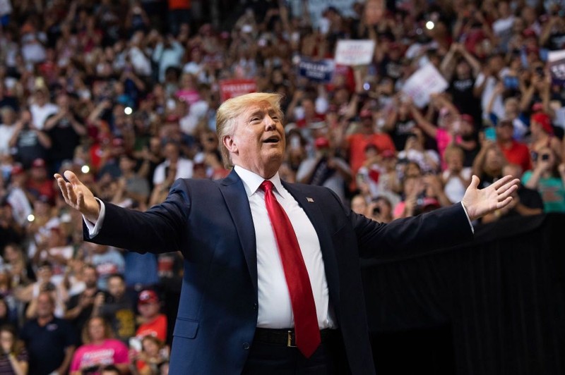 Ông Donald Trump vẫn tích cực đi vận động tranh cử vào phút chót vì không thể trông chờ vào báo chí chính thống. (Ảnh: Getty) Ông Donald Trump vẫn tích cực đi vận động tranh cử vào phút chót vì không thể trông chờ vào báo chí chính thống. (Ảnh: Getty)