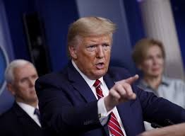 Mặc dù “sinh ra đã ngậm thìa vàng”, nhưng Donald Trump vẫn phải đi lên từ những công việc thấp cấp nhất trong công ty của cha (Ảnh: Internet)