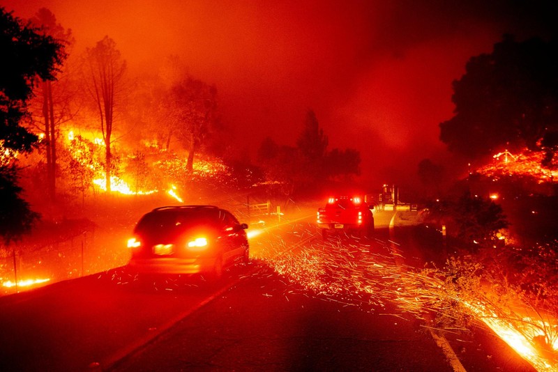 Cháy rừng tại California. Ảnh: AP Cháy rừng tại California. Ảnh: AP