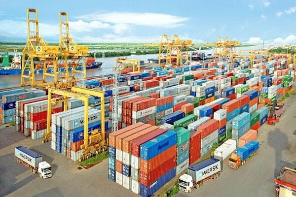 Việt Nam là một trong số ít nước có xuất khẩu tăng trưởng ấn tượng trong bối cảnh thương mại toàn cầu bị ảnh hưởng nặng nề bởi Covid-19. Ảnh: AFP Việt Nam là một trong số ít nước có xuất khẩu tăng trưởng ấn tượng trong bối cảnh thương mại toàn cầu bị ảnh hưởng nặng nề bởi Covid-19. Ảnh: AFP