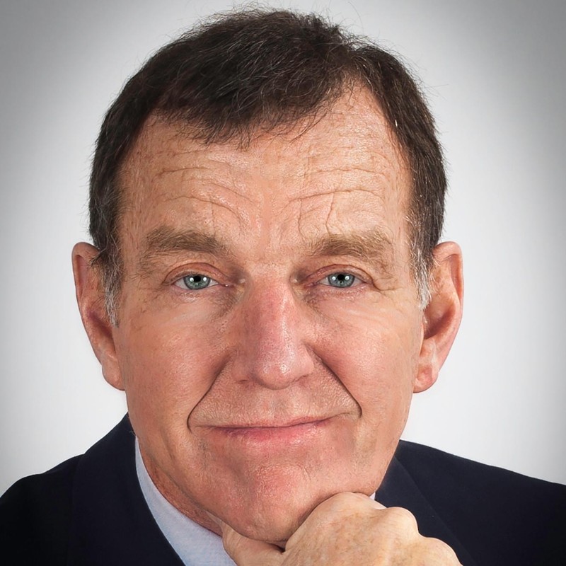 Giáo sư Calvin Mackenzie, chuyên gia về chính trị học và chính phủ Mỹ, Đại học Colby (Ảnh: NVCC)