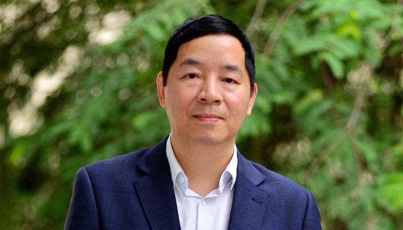 TS Vũ Thành Tự Anh cho rằng Việt Nam cần một chiến lược chống dịch Covid-19 hoàn toàn mới với vaccine đóng vai trò quyết định. Ảnh: FUV. TS Vũ Thành Tự Anh cho rằng Việt Nam cần một chiến lược chống dịch Covid-19 hoàn toàn mới với vaccine đóng vai trò quyết định. Ảnh: FUV.