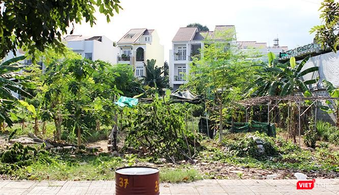 Cả một khu dân cư hiện hữu đã hoàn thành, trong vụ án mua bán đất công sản bị VSNDTC cáo buộc gây thiệt hại cho Nhà nước 672 tỷ đồng.