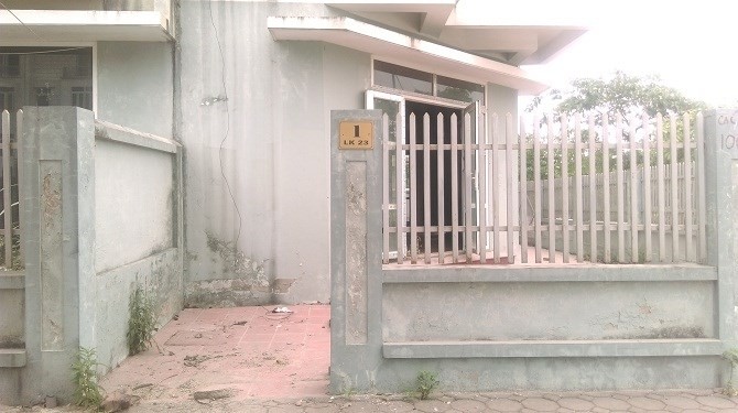 Hàng trăm ngôi biệt thự cũng trong tình trạng tương tự bỏ hoang