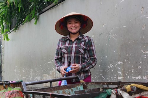 ‘Tỉ phú ve chai’ lần đầu tiết lộ: Từng bắt cướp và bị… lừa ảnh 3 ‘Tỉ phú ve chai’ lần đầu tiết lộ: Từng bắt cướp và bị… lừa ảnh 3