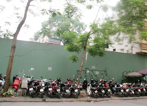 Biệt thự hoành tráng, đất vàng hoang tàn ven hồ Hoàn Kiếm ảnh 13