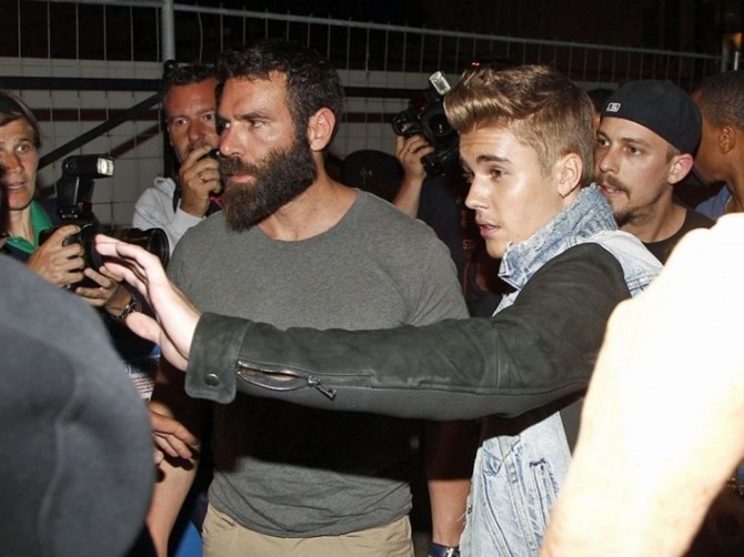 Những thú ăn chơi khét tiếng của ông hoàng Instagram  ảnh 6 Những thú ăn chơi khét tiếng của ông hoàng Instagram  ảnh 6