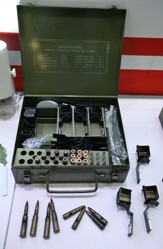 Việt Nam lần đầu phô diễn nhiều vũ khí, trang bị hiện đại sẵn sàng chiến đấu ảnh 4