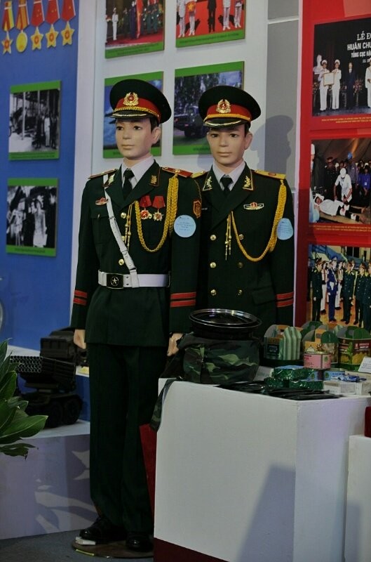 Việt Nam lần đầu phô diễn nhiều vũ khí, trang bị hiện đại sẵn sàng chiến đấu ảnh 15