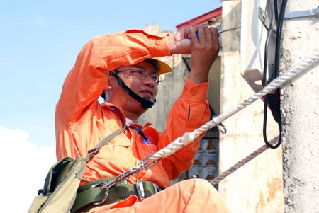 Dọa lỗ ngàn tỷ, thêm cớ tăng nhanh giá điện ảnh 1