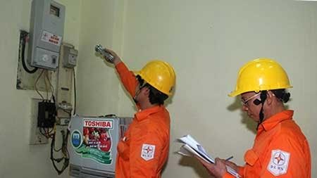 Hoá đơn điện trên 400 kWh, dính ngay ‘thảm hoạ’ ảnh 1