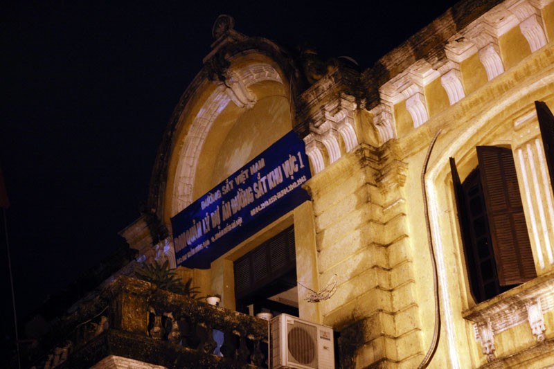 35 nhân viên thoát chết kỳ diệu trong vụ sập nhà cổ 107 phố Trần Hưng Đạo ảnh 3