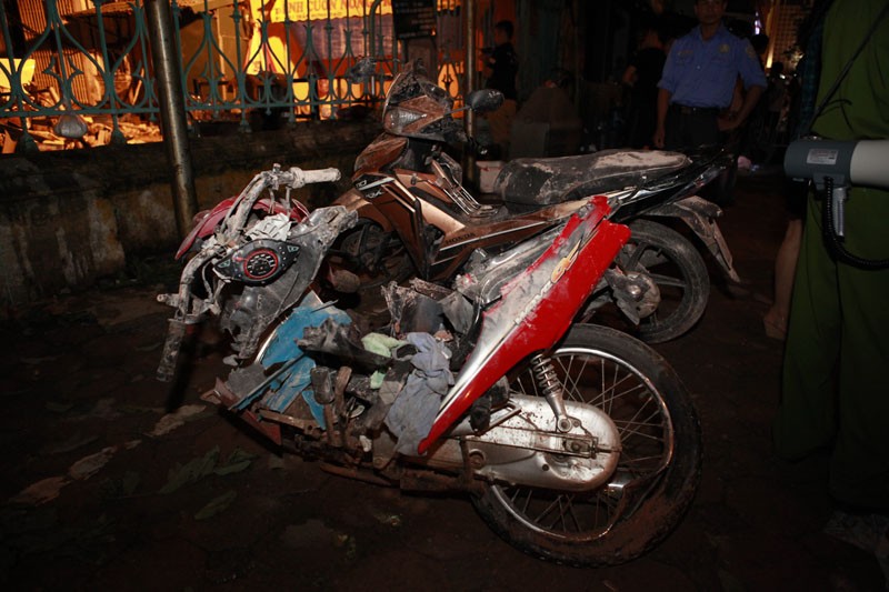 35 nhân viên thoát chết kỳ diệu trong vụ sập nhà cổ 107 phố Trần Hưng Đạo ảnh 7