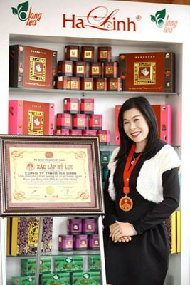 Bà Hà Thúy Linh. Bà Hà Thúy Linh.