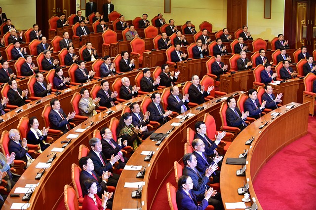 Trung ương đã bỏ phiếu biểu quyết lần thứ nhất Danh sách nhân sự mới lần đầu được dự kiến giới thiệu tham gia BCH Trung ương khoá XII. Ảnh: VGP/Nhật Bắc