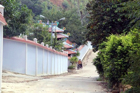 Kiểm tra biệt phủ đại gia vàng và tướng công an trên núi Hải Vân ảnh 2