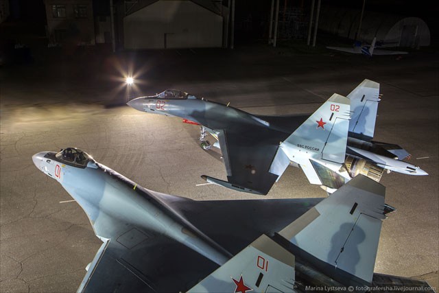 Su-35S chuẩn bị xuất xưởng Su-35S chuẩn bị xuất xưởng