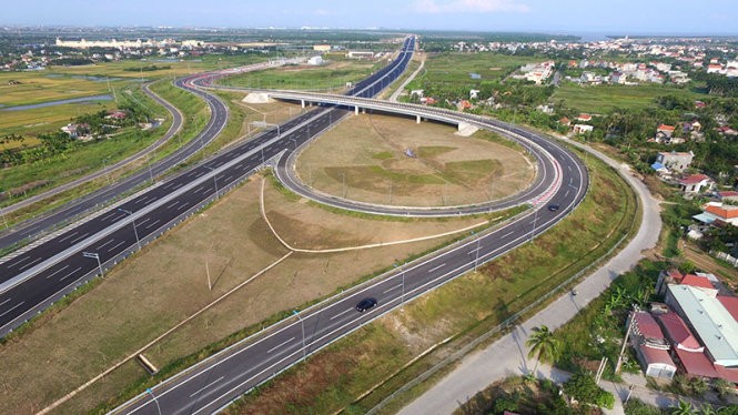Nút giao đường cao tốc Hà Nội - Hải Phòng với đường tỉnh 353 ở Hải Phòng - Ảnh: Đoàn Việt Hà Nút giao đường cao tốc Hà Nội - Hải Phòng với đường tỉnh 353 ở Hải Phòng - Ảnh: Đoàn Việt Hà