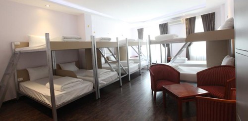 Nội thất đơn giản khiến chủ ký túc xá không mất nhiều tiền đầu tư. Nội thất đơn giản khiến chủ ký túc xá không mất nhiều tiền đầu tư.