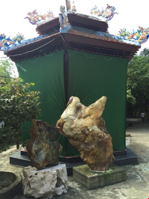 Choáng trước đồ quý trong biệt phủ 100 tỉ của đại gia vàng ở đèo Hải Vân ảnh 8