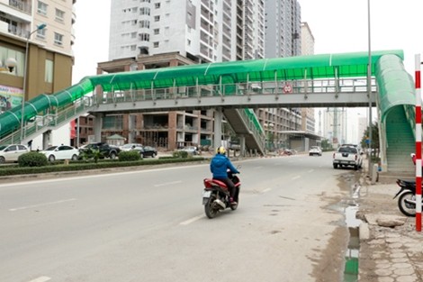 Hà Nội: 1.000 tỷ đầu tư xe buýt nhanh: Lãng phí, không hiệu quả! ảnh 1