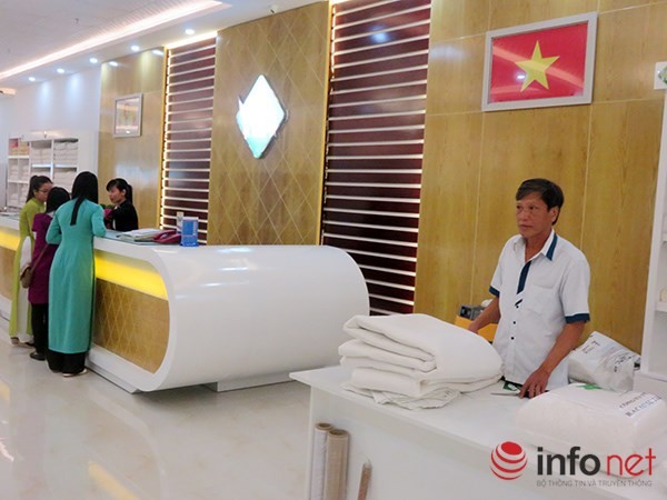 Đà Nẵng: Xử phạt nhiều sai phạm các shop “cấm cửa khách Việt”! ảnh 1