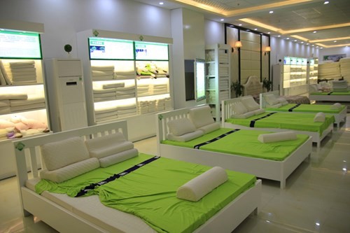 Cửa hàng 'cấm cửa' người Việt tại Đà Nẵng: Nghi người Trung Quốc đứng sau 'rót tiền' ảnh 2