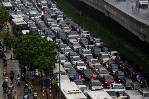 Trong 8 ngày diễn ra Đại hội Đảng toàn quốc lần thứ 12, nhiều tuyến phố sẽ bị cấm một số phương tiện hoạt động để đảm bảo trật tự, an toàn giao thông. Ảnh: Bá Đô Trong 8 ngày diễn ra Đại hội Đảng toàn quốc lần thứ 12, nhiều tuyến phố sẽ bị cấm một số phương tiện hoạt động để đảm bảo trật tự, an toàn giao thông. Ảnh: Bá Đô