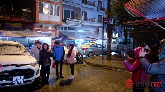 Miền Bắc chìm trong giá rét, tuyết bắt đầu rơi ở Sapa ảnh 9