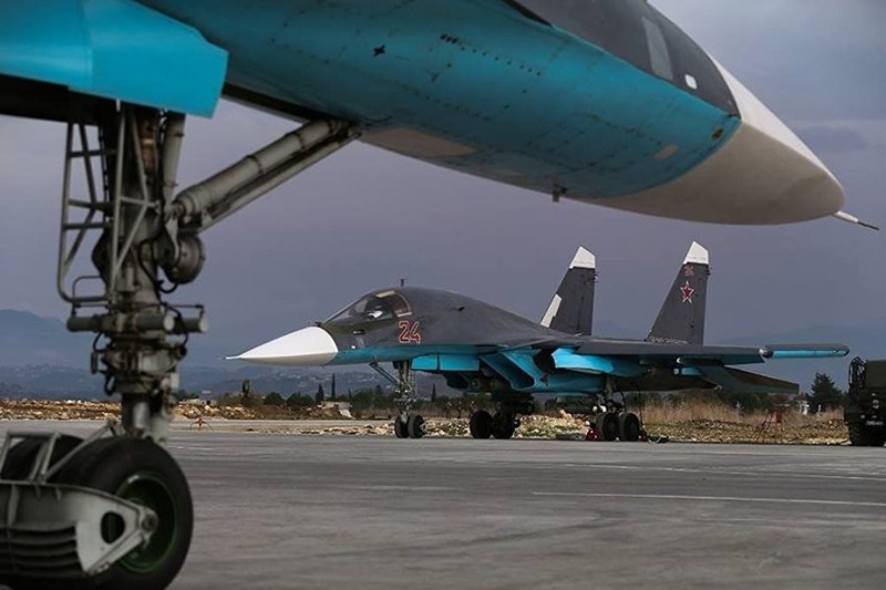 Chiến đấu cơ Su-34 của Nga tham chiến tại thành phố Aleppo, Syria ảnh: RT