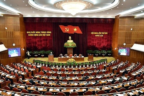 Dưới sự điều hành của Thường trực Ban bí thư Đinh Thế Huynh vào buổi chiều, ông Phạm Minh Chính, Trưởng Ban Tổ chức Trung ương đọc Tờ trình của Bộ Chính trị về việc giới thiệu nhân sự ứng cử chức danh lãnh đạo các cơ quan nhà nước để trình Quốc hội bầu h