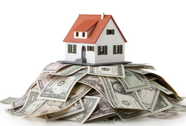 Nhà đất đổ dốc ngay khi ngân hàng siết vốn? ảnh 2 Nhà đất đổ dốc ngay khi ngân hàng siết vốn? ảnh 2