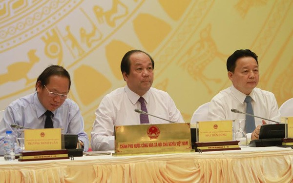 3 bộ trưởng chủ trì họp báo thường kỳ tháng 5. Ảnh:Vinh An. 3 bộ trưởng chủ trì họp báo thường kỳ tháng 5. Ảnh:Vinh An.