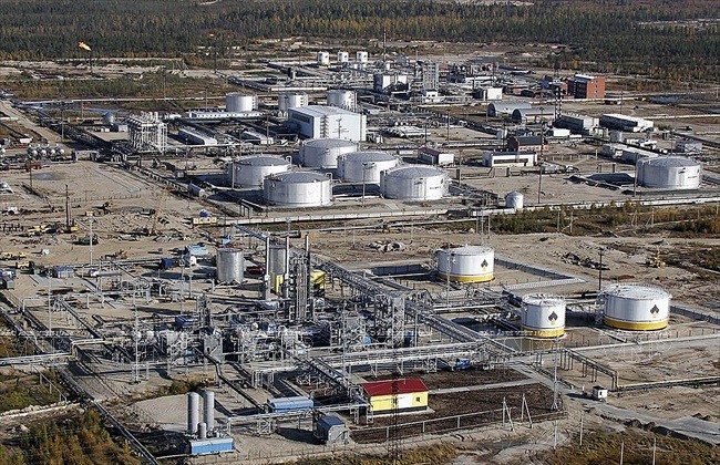 Nhà máy lọc dầu Rosneft ở thị trấn Gubkinsky, Tây Siberia (Nga). Ảnh: AFP/TTXVN
