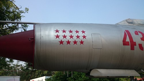 Mig 21 số hiệu 4324 được 9 người lái và có đến 8 người đã được phong tặng danh hiệu Anh hùng Lực lượng Vũ trang Nhân dân