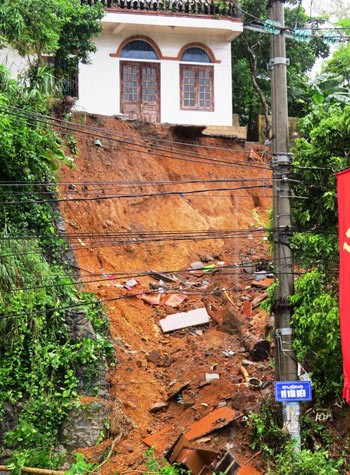 Vì sao Quảng Ninh thiệt hại nặng trong mưa lũ ảnh 1