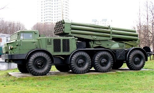 Uy lực khủng khiếp của pháo phản lực bắn loạt “Tornado - G“ ảnh 5 Uy lực khủng khiếp của pháo phản lực bắn loạt “Tornado - G“ ảnh 5