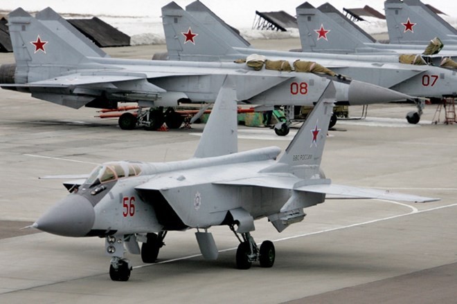 Khám phá bí mật siêu tiêm kích thống trị bầu trời MiG-31 ảnh 1