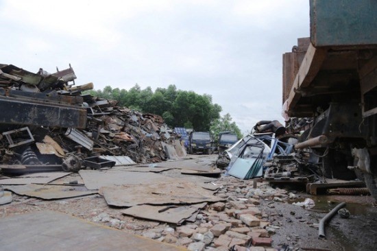 “Nghĩa địa xe ô tô” của những tỷ phú ở Bắc Giang ảnh 5 “Nghĩa địa xe ô tô” của những tỷ phú ở Bắc Giang ảnh 5