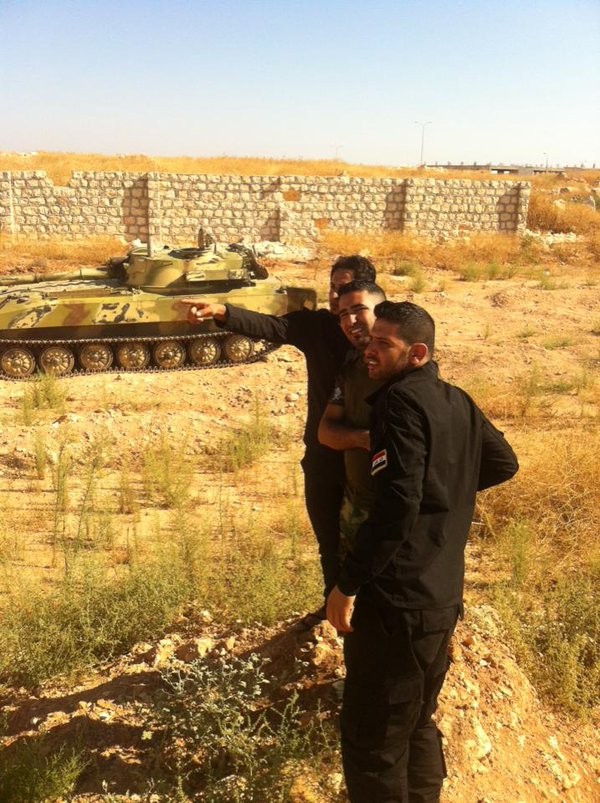 Sư đoàn bộ binh cơ giới số 4 và lực lượng Hezbollah chiến đấu ác liệt với các lực lượng khủng bố và tiến được 45 km về phía nam Aleppo. Sư đoàn bộ binh cơ giới số 4 và lực lượng Hezbollah chiến đấu ác liệt với các lực lượng khủng bố và tiến được 45 km về phía nam Aleppo.