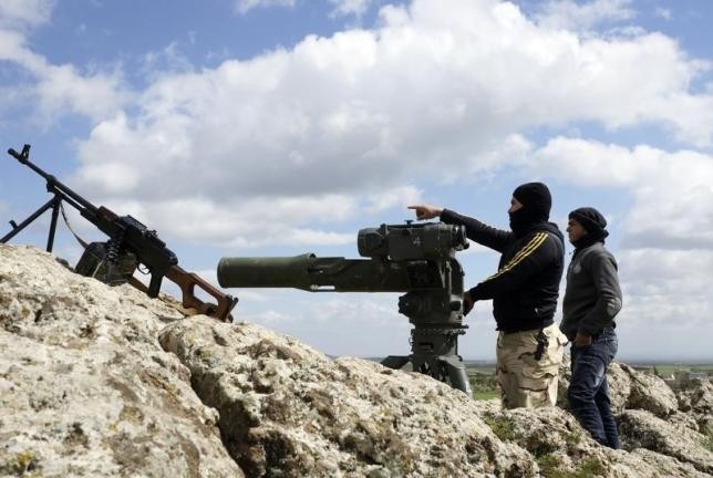 Al Nusra, FSA phản kích đầy lùi binh sĩ Syria ở Sheikh Miskeen